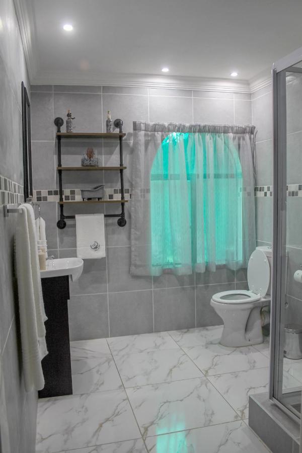 Villa La Sola B&B And Self-Catering Boksburg Eksteriør bilde